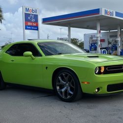 2015 Dodge Challenger R/T Plus   