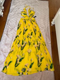 Fashion Nova Cut Out Halter Maxi Dress, Size Medium , New Whit Tags