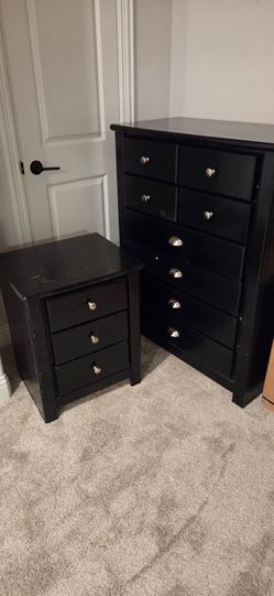 Black dresser and nightstand