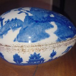 Blue Willow Chinoiserie Porcelain 