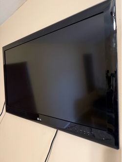 37” LCD LG TV