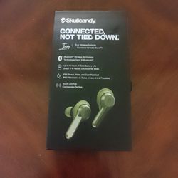 Brand New Wireless Ear Buds