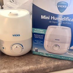 Vicks Mini Humidifier 