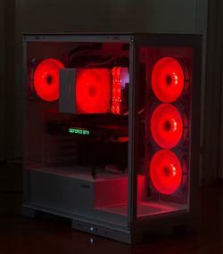 White Gaming PC