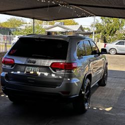 2014 Jeep Grand Cherokee Laredo 