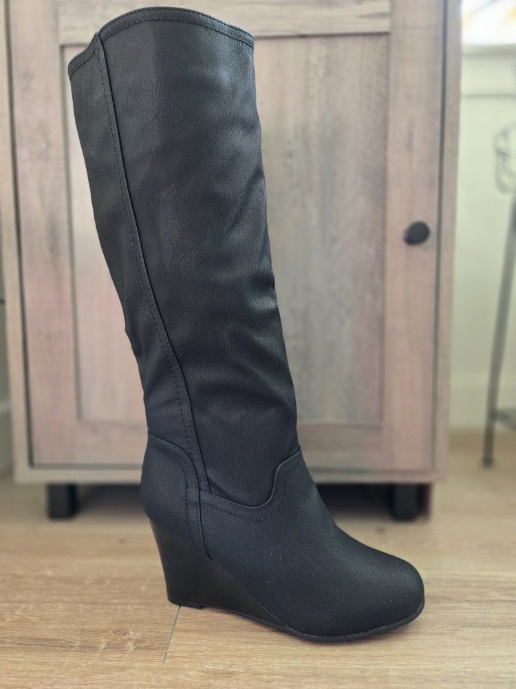 Black Wedge Boots - Size 6.5