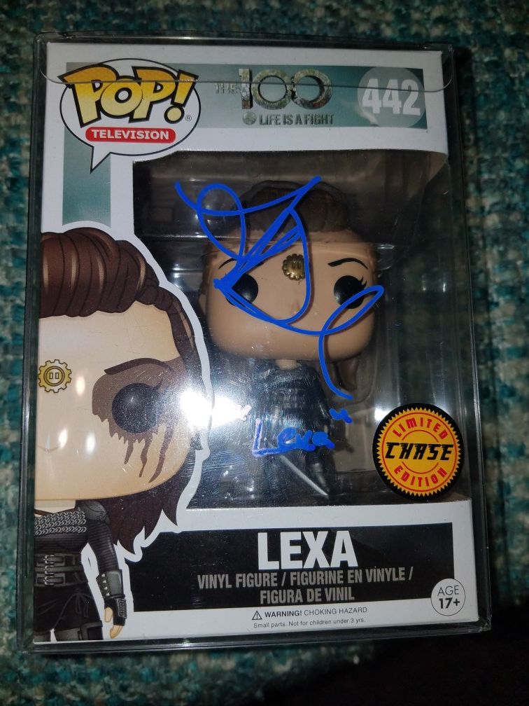 Lexa Alycia Debnam Carey signed funko pop autograph