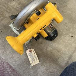 Dewalt 18Vt Saw 