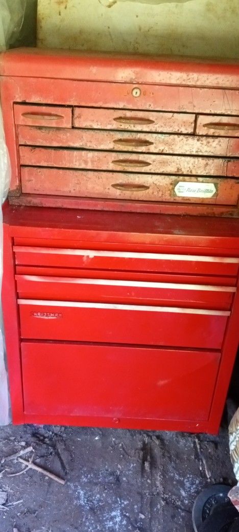 4 Roll Away Tool Boxes Full Of Mechanics Tools