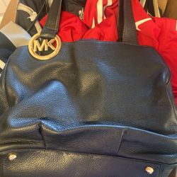 Micheal Kors Purse