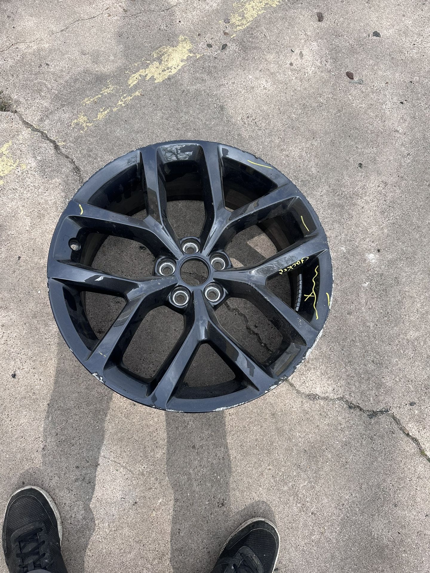 2018 Chrysler 300 Rim