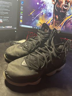 Lebron 19 “Green glow”