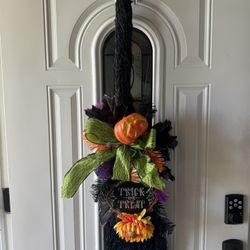 halloween door decoration 
