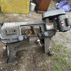 Chicago power metal cutting band saw
