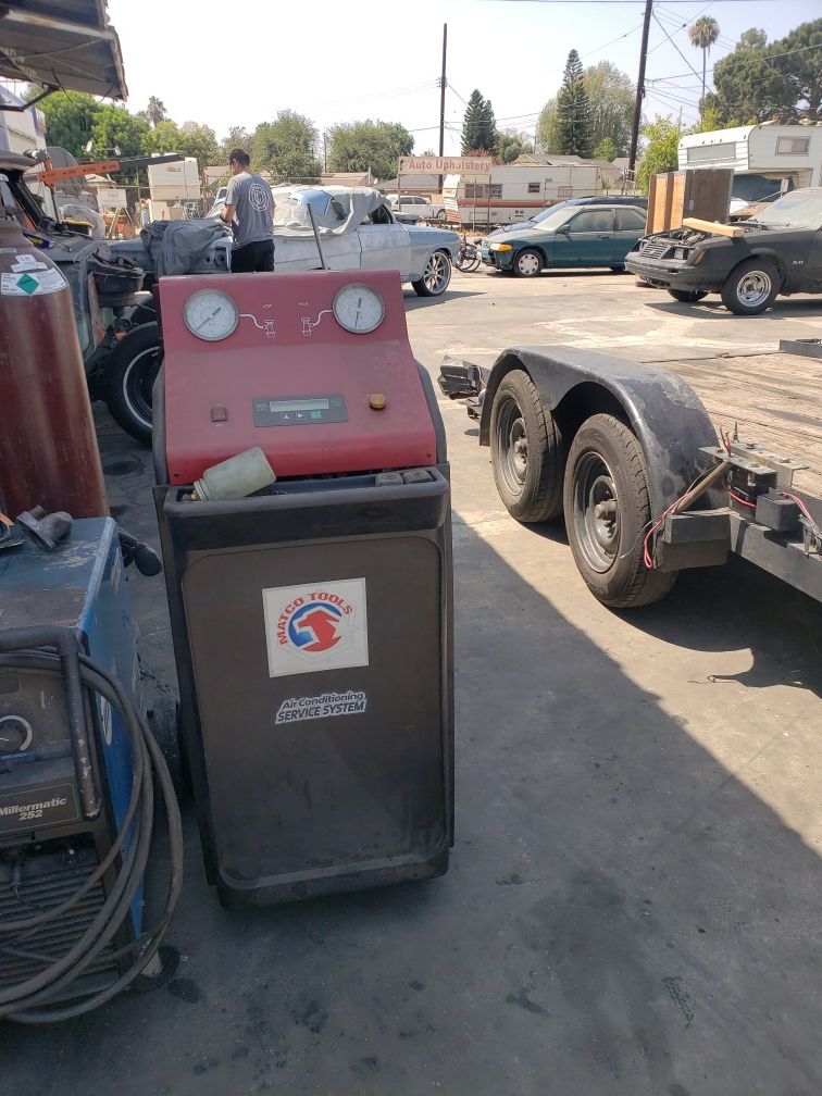 Matco a/c machine AC880