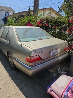 1999 Mercedes-Benz S-Class