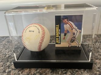 Houston Astros Jeff Bagwell autographed baseball with card and display