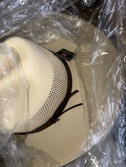 XL straw cowboy hats (quantity 2)