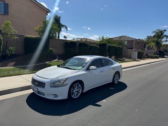 2009 Nissan maxima