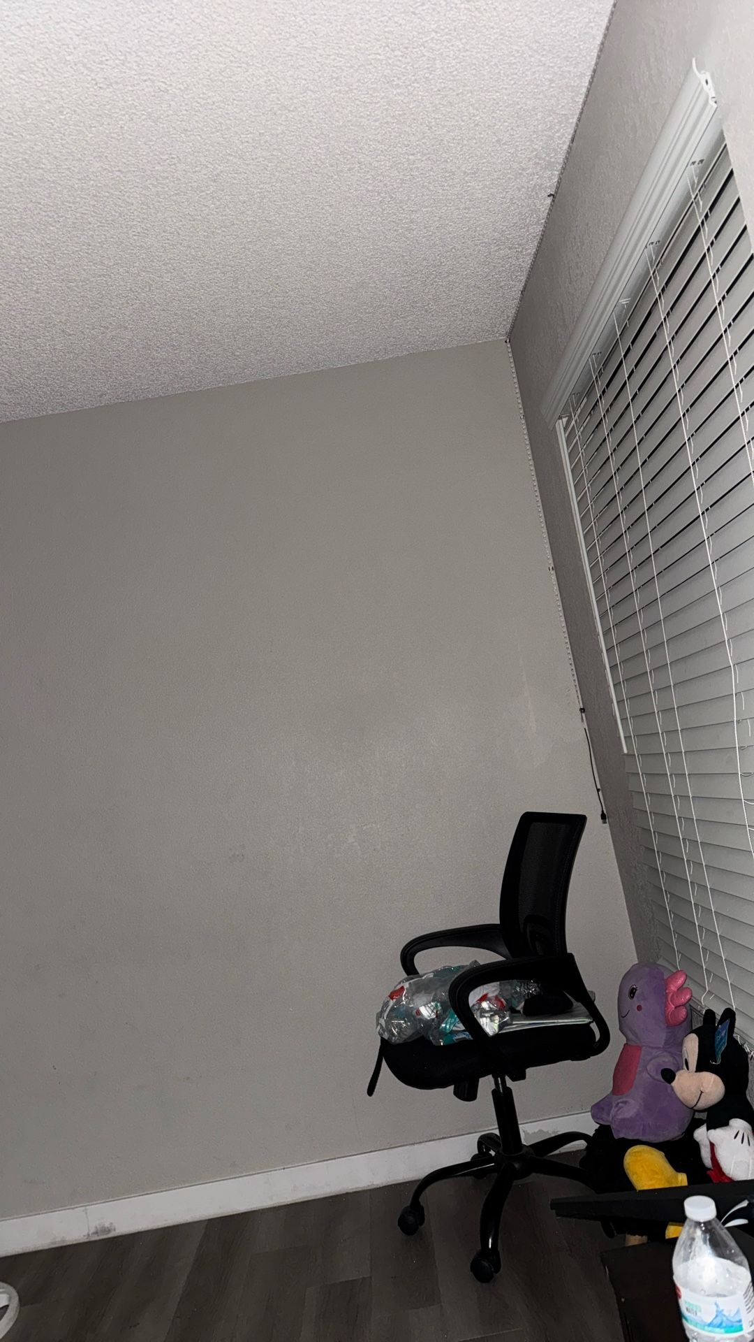 Se Alquila Habitación Para Dama