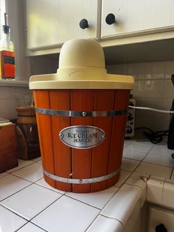 Nostalgia Electric Ice Cream Maker With 4 Qt Capacity