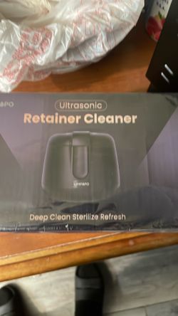 Ultrasonic retainer cleaner