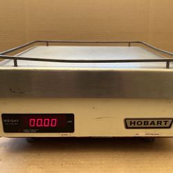 Hobart 1800-V commercial digital scale Working
