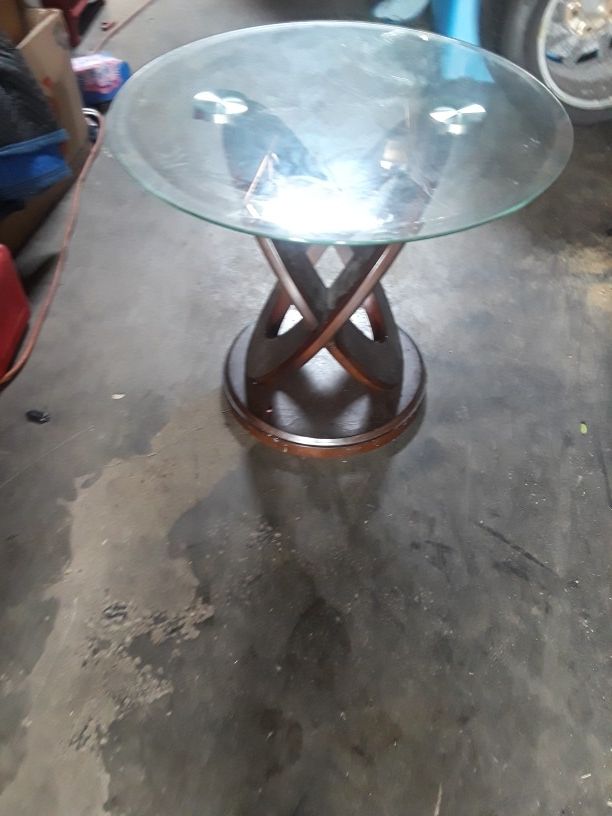 Care of glass in table