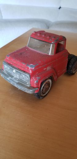 5 Structo Co Antique Toy Trucks, large size