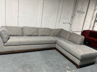 SECTIONAL COUCH SOFA