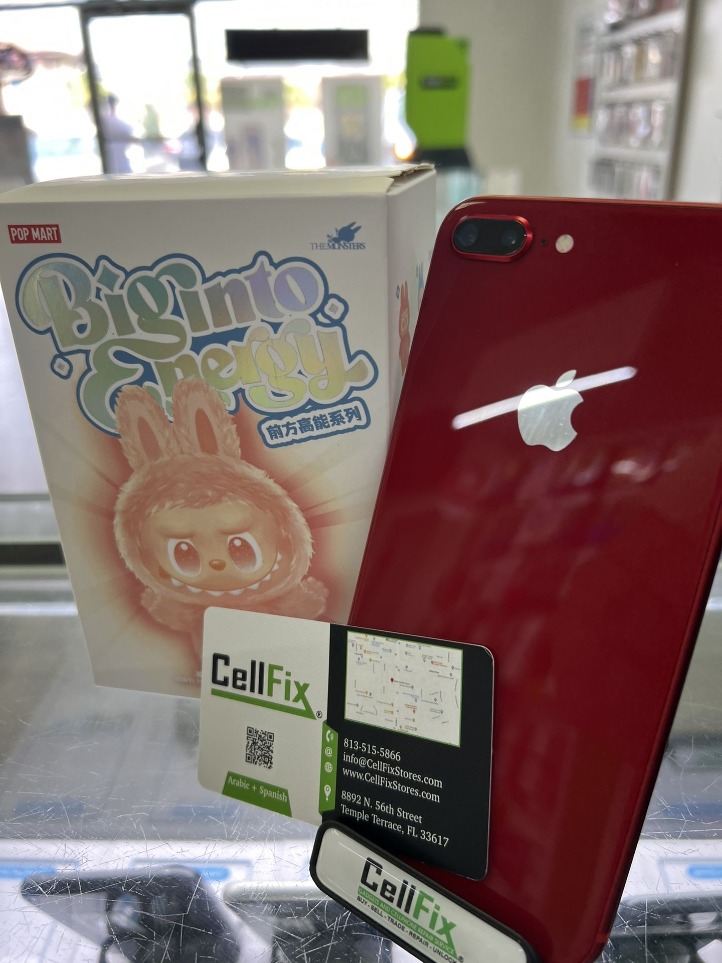 iPhone 8 Plus 64gb Unlocked (red) With A Labubu 