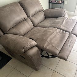 Couch Recliner 