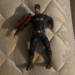  Captain America Talking Action Figure with Shield