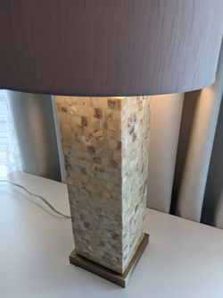 Mother of pearl table lamp - like new