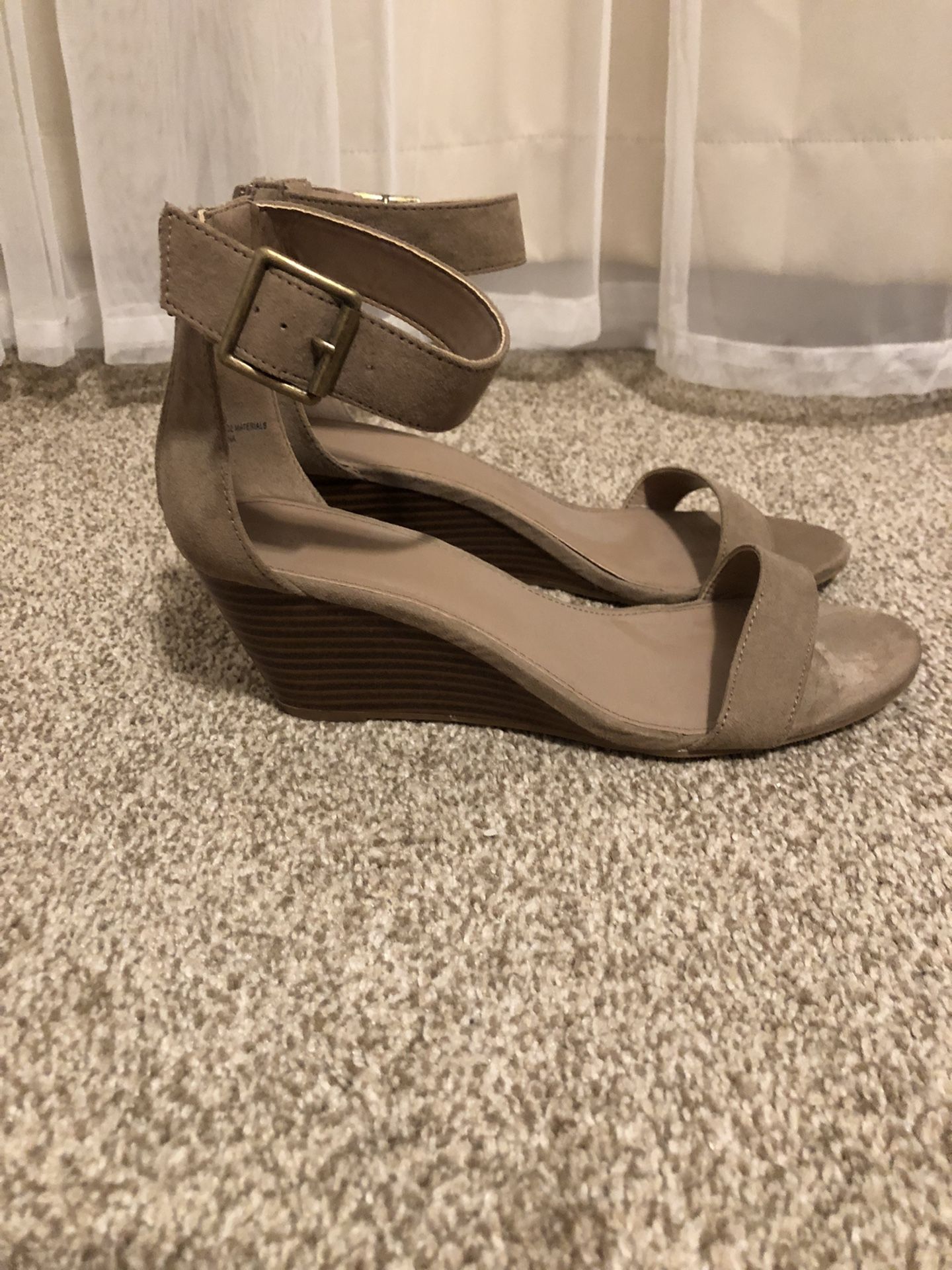 Tan Wedges