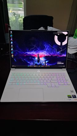 Lenovo legion 7i 5070 32gb OLED