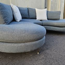 FREE DELIVERY!!! Room & Board "Jasper" Rounded 3 Piece Sectional Couch ($4.5K retail...65% OFF)