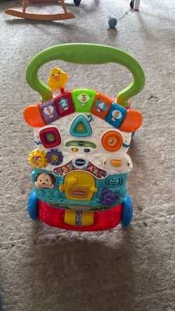 Vtech stroll & discovery activity walker