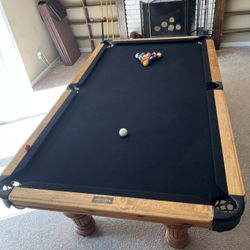 Golden West Billard MFG. Pool Table
