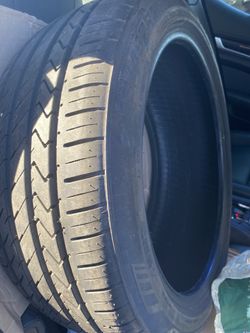 Tire 245/45zr20