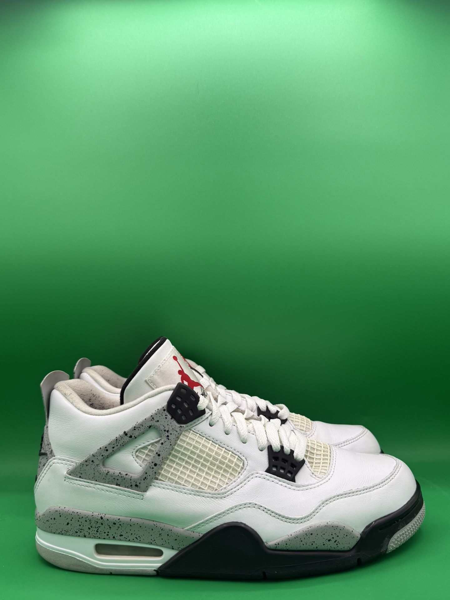 Air Jordan 4 “White Cement” Size 10 OG Box