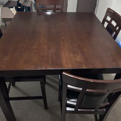 KITCHEN TABLE 