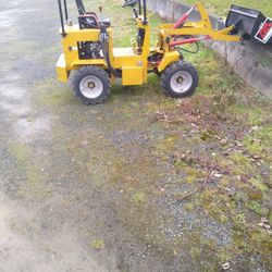Small loader 
