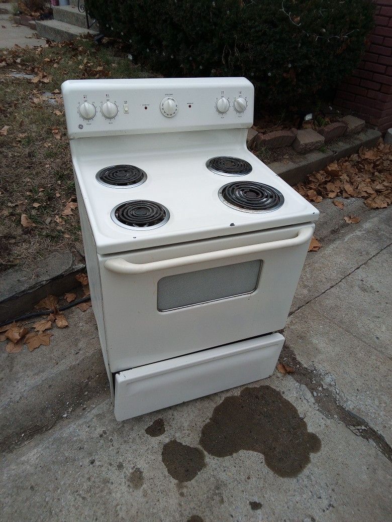 Electric Stove/Oven