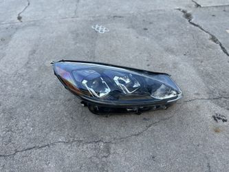 2018 Ford Escape Headlight 