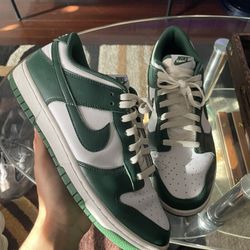 Nike Dunks Size 10