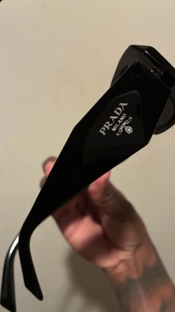 Prada used 2x