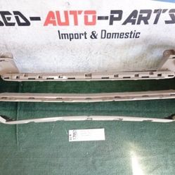 2018 - 2019 - 2020 - 2021 - 2022 TOYOTA TACOMA FRONT BUMPER COVER OEM AX17957
