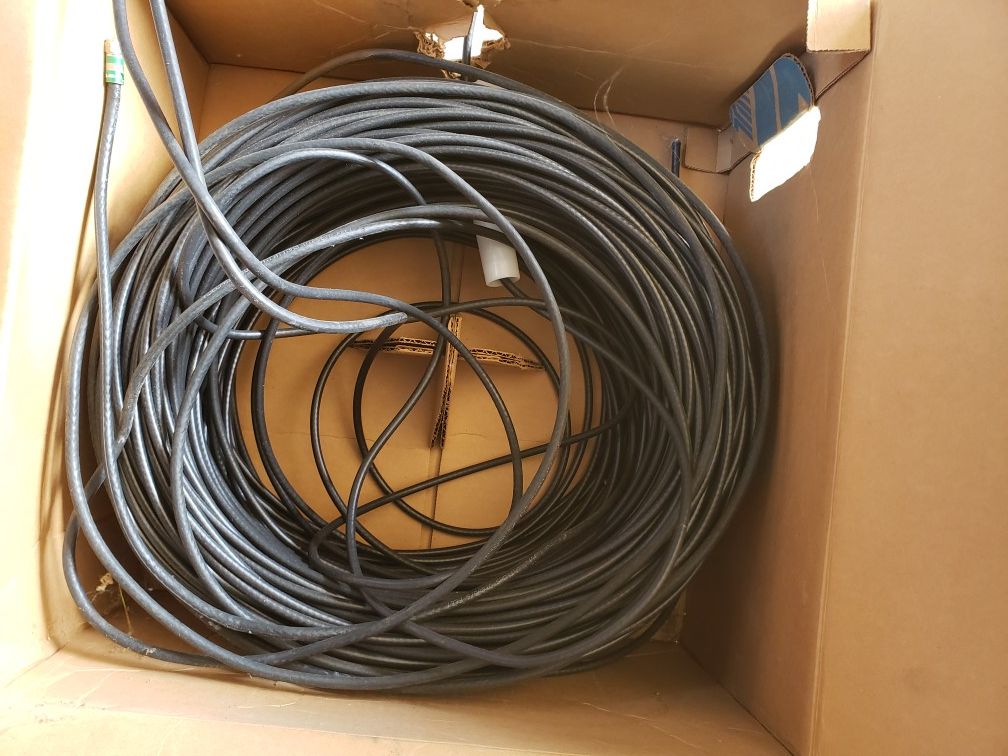 700 ft black coax cable