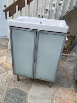 Modern Bathroom Vanity with Sink